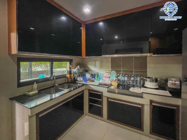 *****บ้านเดี่ยวมือสองย่านกรุงเทพฯ ม.เศรษฐสิริ ราชพฤกษ์-จรัญฯ เนื้อที่กว้างขวางมากถึง 105 ตร.ว. ฟังก์ชัน 3 ห้องนอน 3 ห้องน้ำ ที่จอดรถ 2 คัน บ้านจากผู้พัฒนาโครงการ Sansiri ตั้งบนทำเลแห่งการเดินทาง เชื่อมต่อถนนราชพฤกษ์, ถนนจรัญสนิทวงศ์, ถนนพรานนก, ถนนบรมราชชนี